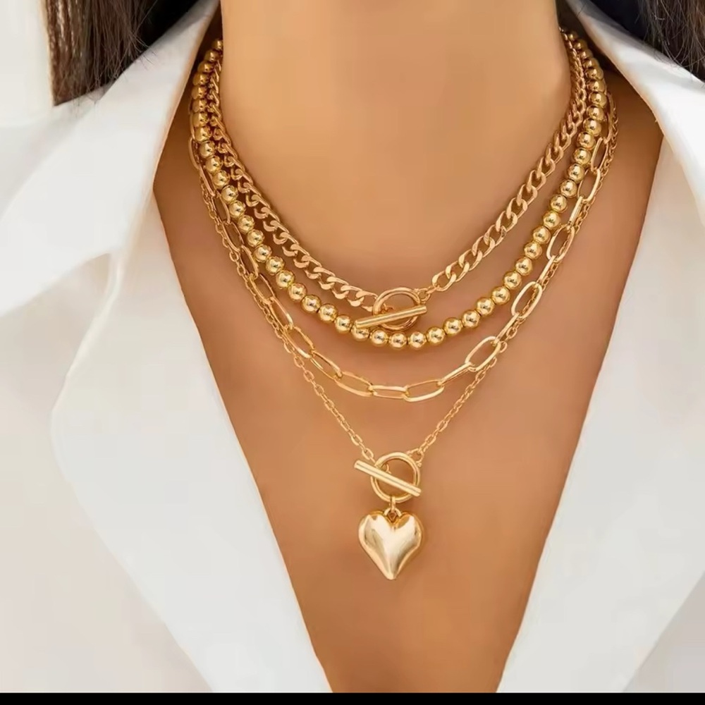 4-Piece Gold Layered Necklace Set w/ Heart Pendant – Y2K Chic - Picture 5 of 5